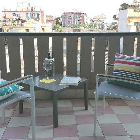 Inner City De Luxe Apartment Catania Esterno foto