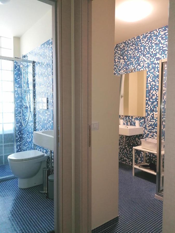 Inner City De Luxe Apartment Catania Esterno foto