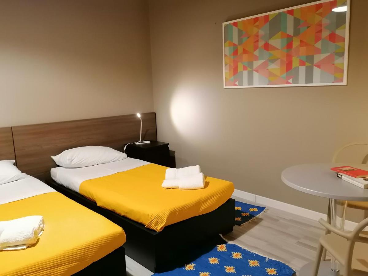 Inner City De Luxe Apartment Catania Esterno foto